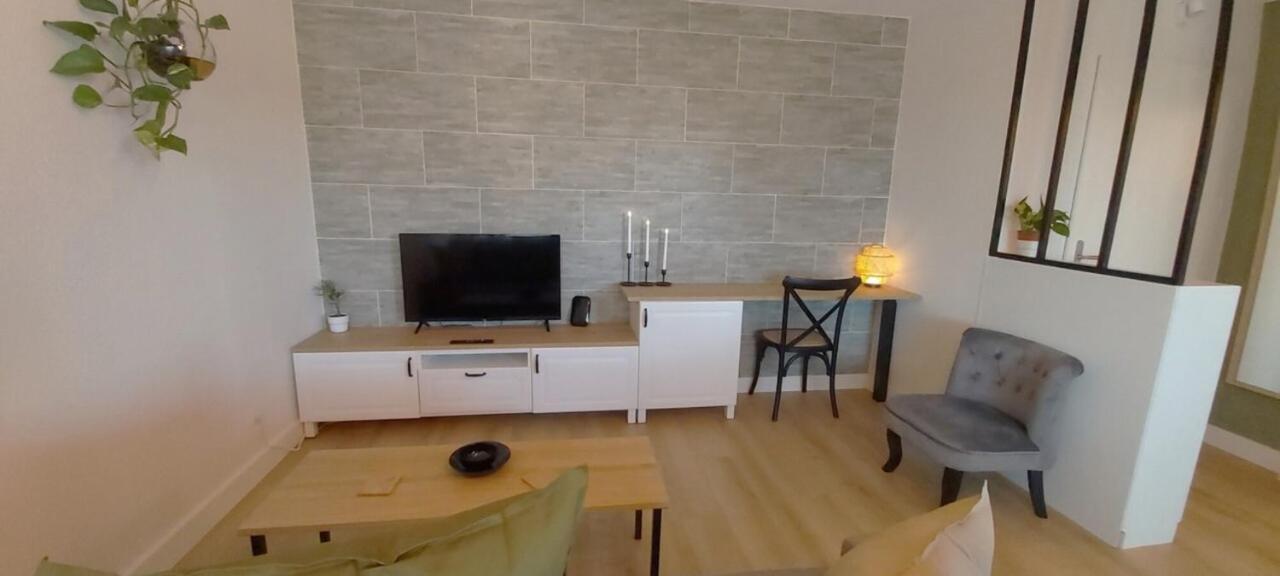 La Campagne Romantique - Avec Entree Autonome, Clim Neuve, Parking Prive & Sa Piscine ! - Saint-Sulpice  Luaran gambar